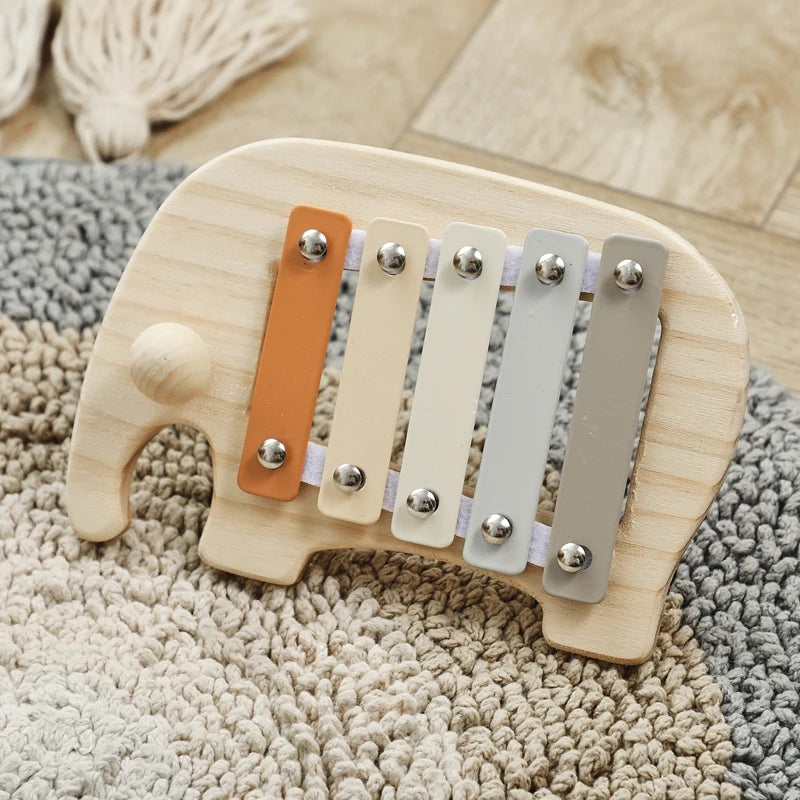 Xylophone bébé Petit éléphant en bois, jouet éducatif idéal pour les tout-petits chez NoEnName_Null.