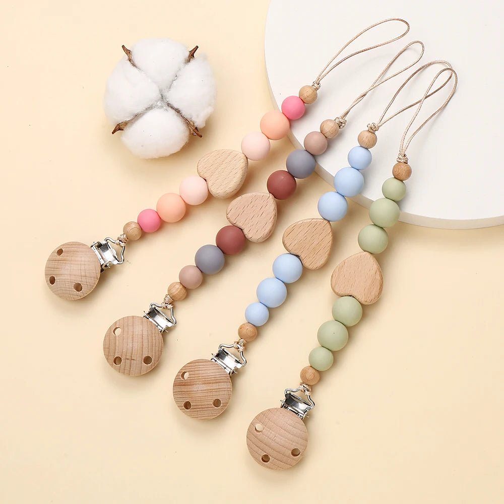 Attache Tétine Perles Petit Coeur