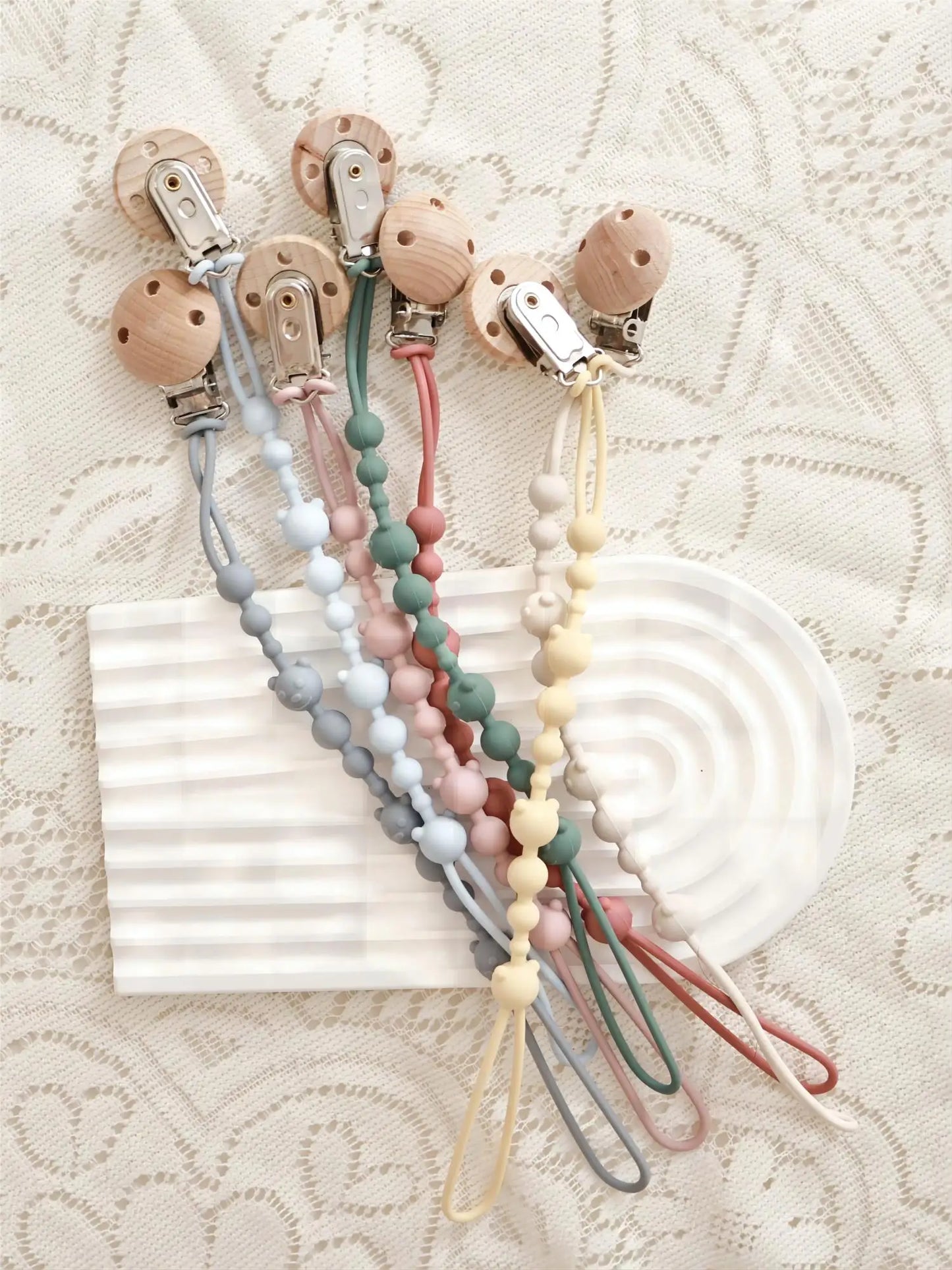 Attache tétine Silicone et Bois