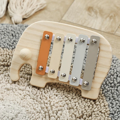 Xylophone bébé Petit éléphant en bois, jouet éducatif idéal pour les tout-petits chez NoEnName_Null.