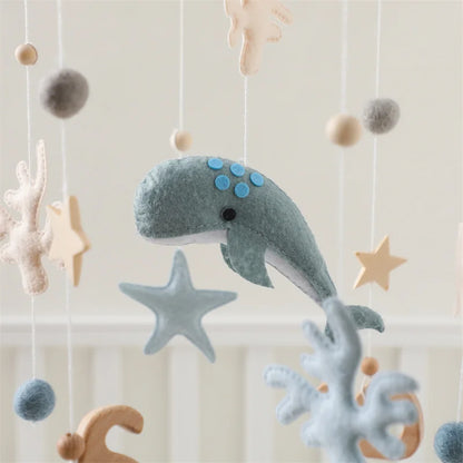 Mobile Bébé Baleine - Baleine Grise Pois Bleu - Mobile bébé